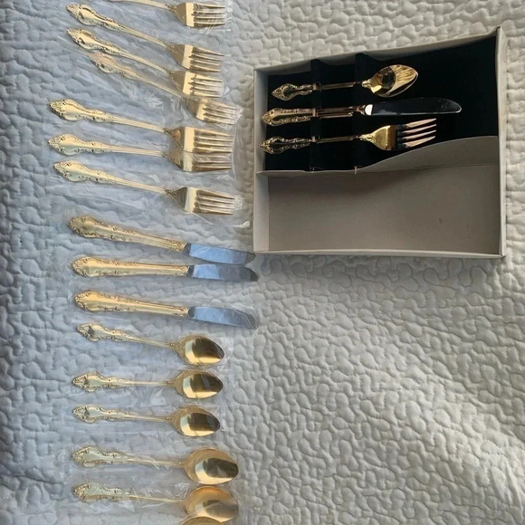 New old stock, Oneida Kenwood, Golden Natchez flatware, 20 piece 24K gold plated - Picture 8 of 11
